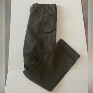 W men’s green lightweight cargo pants size 2XLarge